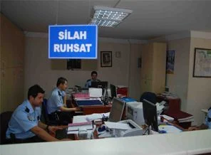 Pasaport ve silah ruhsatı 'Emniyet'siz