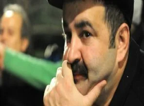 Şafak Sezer'den Twitter'da Rabia çıkışı!
