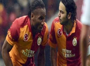 Selçuk İnan'dan Didier Drogba tribi!