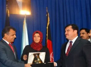 Uluslararası Üniversiteler Konseyi Başkanı'na Afganistan'dan onur takdirnamesi