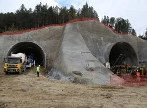 Yarım saatlik yol 8 sakikaya iniyor