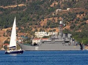 2 Rus savaş gemisi daha boğazdan geçti