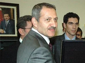Adapazarı Belediye Başkanı serbest