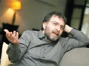 Ahmet Hakan'dan Gökçek'e: Metromuz ufak ama anonsçumuz pek yaman