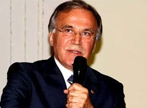 AK Partili Şahin'den CHP'ye sahip çık çağrısı