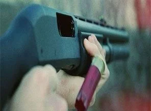 Akli dengesi bozuk şahıs katliam yaptı