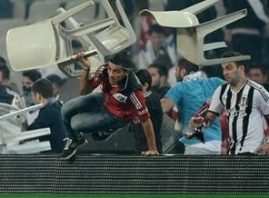 Alen Markaryan: Sahaya girme gerçek Beşiktaş taraftarının işi değil