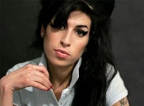 Amy Winehouse'un kayıp şarkısı bulundu mu?