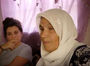 Asya Nine: Barış olsun, araba beklemeden memlekete koşarak dönerim!