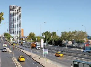 Ataköy sahilindeki yoğun yapılaşmaya tepki yağıyor