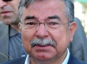 Bakan Yılmaz 5 yakınını gözyaşı ile uğurladı