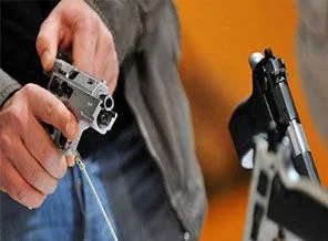 Balıkesir'de iki aile arasında silahlı çatışma