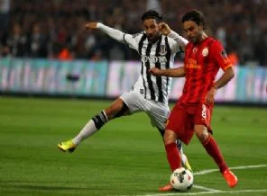 Tekin'den Topbaş'a: Sana kumpas kuruyorlar, yanındayız