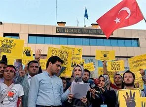 Birleşmiş Siviller'den 'BM' protestosu