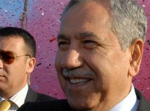 Bülent Arınç görünce dondu kaldı