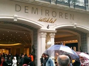 Demirören AVM'ye yıkım kararının uygulanmadığı iddia edildi