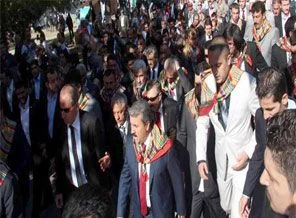 Destici konuşturulmayınca protokolü terk etti