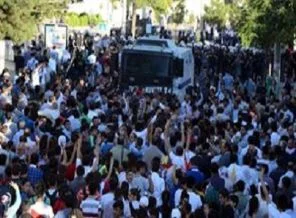 Diyarbakır'da BDP yürüyüşü