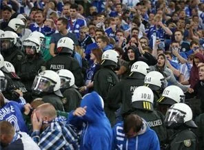 Dünya futbol tarihinde statlarda görülmemiş boykot!