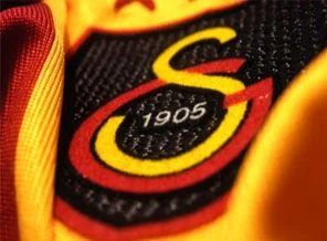 Galatasaray'a 5 yıldızla geliyor