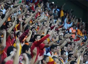 Galatasaray taraftarından büyük protesto