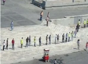 Gezi Parkı kapatıldı