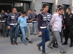 Gözaltına alınan taraftarlar adliyeye sevk edildi