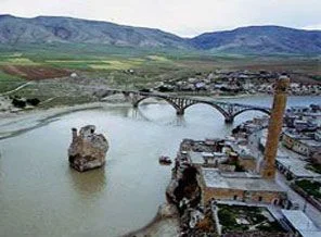 Hasankeyf'te 4 bakanlı temel atma töreni