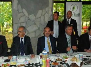 Hiçbir yer Taksim değil, hiçbir yer direniş değil