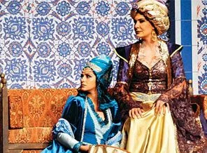 Hürrem Sultan'a içki baskını