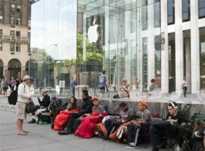 iPhone 5S bir günde tükendi