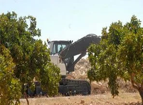 Karkamış'ta sınır hattına hendek kazılıyor