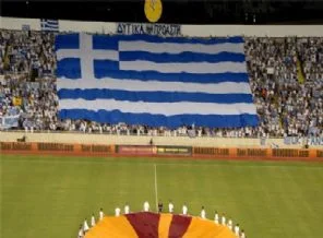 Kıbrıs'ta Yunan bayrağı çılgınlığı