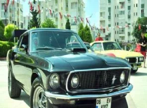 Klasik otomobiller ziyaretçilerini bekliyor