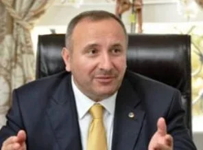 Kopuz'dan demokratikleşme paketine destek
