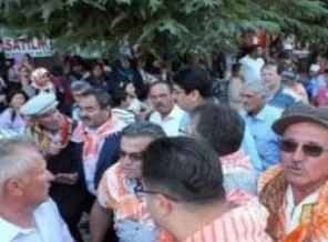 Kortejde AK Parti-CHP gerginliği