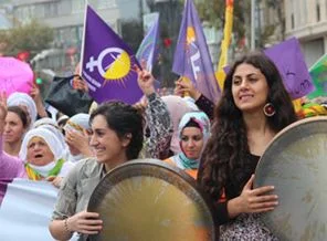 Kürt kadınları 'Özgür Yarınlar' için buluştu