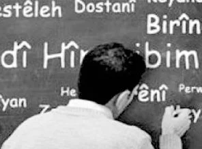 Kürtçe dersi için kadrolu öğretmen yok ama...