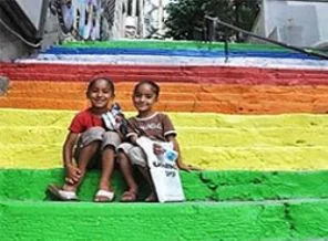 Merdiven boyamalara gözaltı başladı