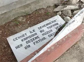 Mezarlıkta tehlikeli provokasyon