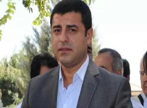PKK çekilmeyi sürdürmeli