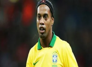 Ronaldinho'dan Beşiktaş'a kötü haber