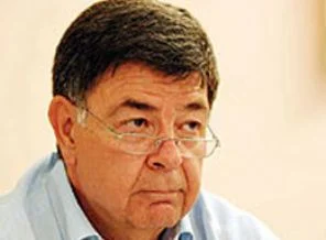 Şahin Alpay'dan hükümetin dış politikasına ince eleştiri!