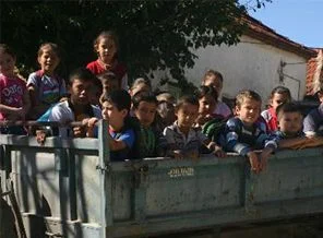 Şimdi 'büyükşehirli' olduk, traktörleri doldurduk!