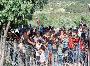 Suriyeli yetimler, hâlâ babalarının öldüğüne inanmıyor