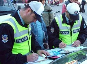 Trafik cezalarına indirim ve af geliyor