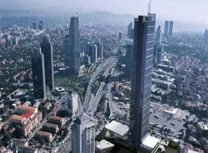 Türkiye'nin en yüksek binasında panik
