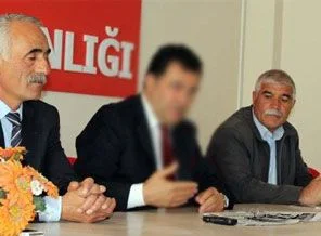 Ünlü türkücü CHP'den aday oldu