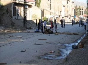 Yüksekova'da izinsiz gösteri