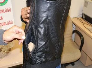 2 kilo 660 gram altını böyle gizlemiş